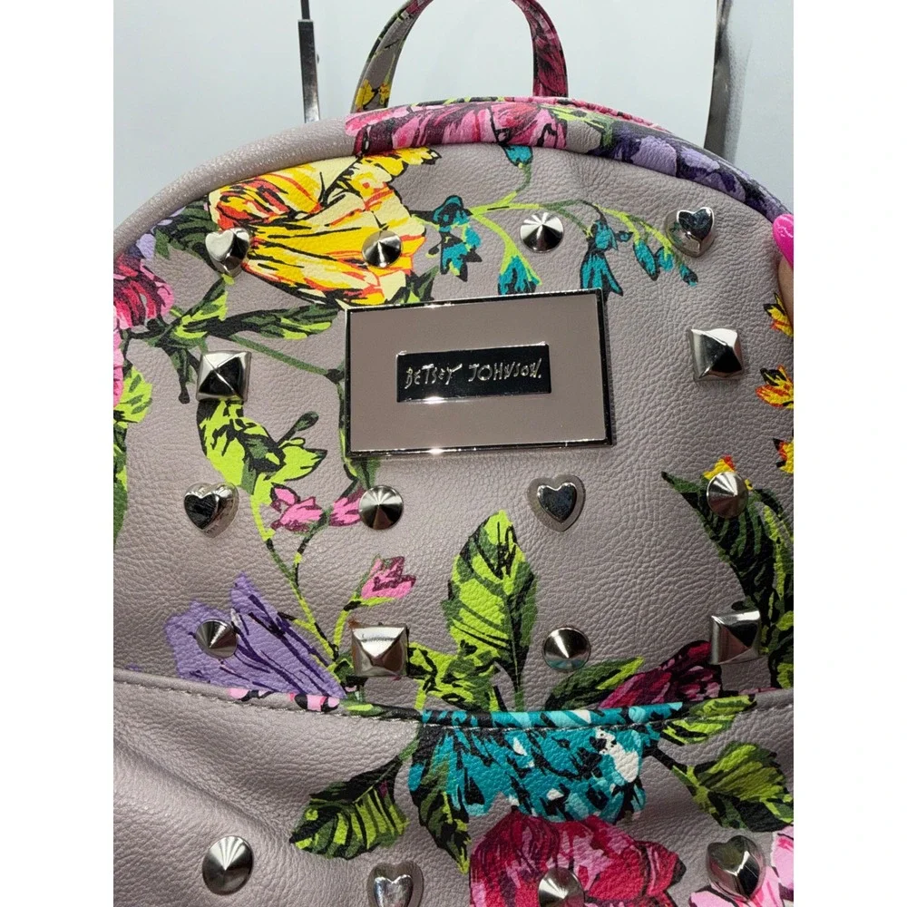 Betsey Johnson betsey johnson